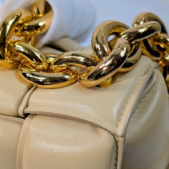 Bottega Veneta Cream Lambskin “The Chain” Cassette Shoulder Bag - Picture 3 of 15